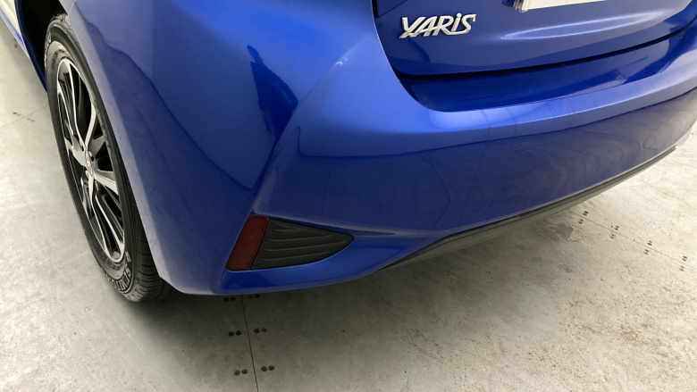 Toyota Yaris 1.5 VVT-i Icon Tech 5dr Petrol Hatchback